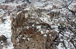 Dünyanın en yüksek peribacası ziyaretçilerini...