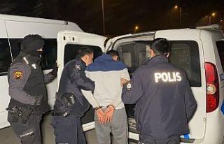 ’Dur’ ihtarına uymayan sürücü kovalamaca sonunda...