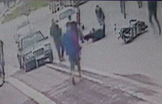 Düz yolda giderken elektrikli bisikletinden düşerek...