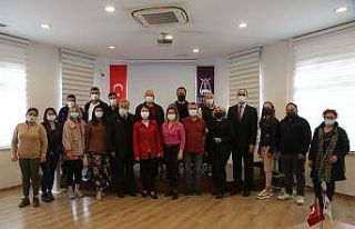 Efeler’den gazetecilere ilk yardım eğitimi