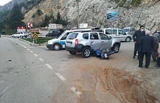 Eğirdir’de cip ile motosiklet çarpıştı: 2 yaralı
