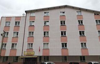 Eğirdir’de kız öğrenci pansiyonu karantinaya...