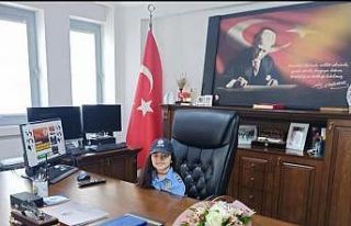 Emniyet Müdürü Elbir koltuğunu minik Fatma’ya...