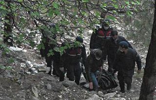 En son ağabeyine mesaj atan genç ölü bulundu