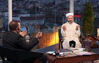 Erbaş: "Sosyal medyada bir yalanı binlerce...