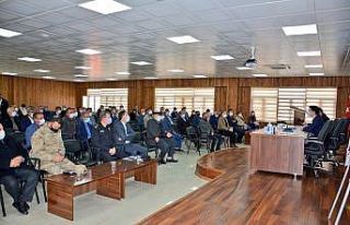 Ergani’de muhtarlarla pandemi toplantısı düzenlendi