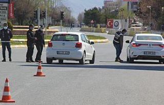 Erzincan’da hafta içi yoğunluk olan caddeler kısıtlamayla...