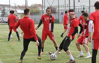 Eskişehirspor, Bursaspor maçı hazırlıklarına...
