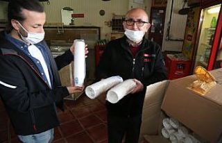 Eyüpsultan Belediyesi kıraathanelere karton bardak...