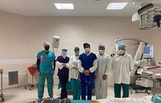 Far-UVC özellikli Initus-V sistemi ameliyathane ortamında...