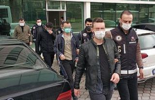 FETÖ’den gözaltına alınan 1’i avukat 6 kişi...