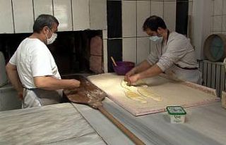 Fırıncıların 300 derecelik ateşte zorlu mesaisi