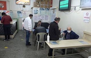 Ganyan bayisini kahvehaneye çevirdi, 4 bin 50 lira...