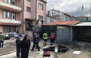 Garajda çıkan yangın paniğe neden oldu