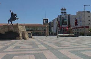 Gaziantep’te caddeler ve sokaklar boş kaldı