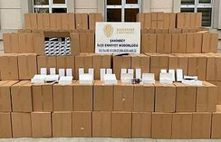 Gaziantep’te kamyonet dolusu kaçak makaron ele...