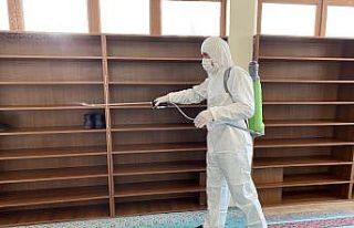 Gaziosmanpaşa’da camiler teravih namazına hazırlanıyor