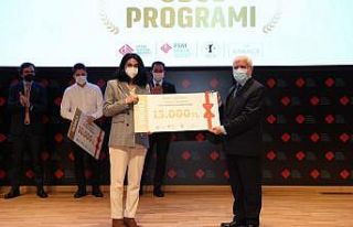 Genç hukukçudan anlamlı birincilik