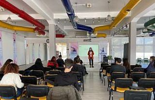 Genç İzmir’in logosunu İzmirliler belirleyecek