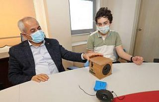 Genç mucitler Başkan Büyükgöz’e konuk oldu