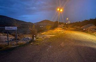 Gercüş’te köy yolu aydınlandı