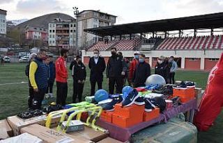 Hakkari Emniyet Müdürlüğünden spor kulüplerine...