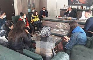 Hakkari’de dereceye girenlere ödülleri verildi