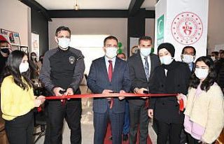 Hakkari’de ‘kitap kafe’ açılışı