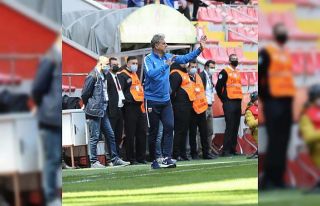 Hamza Hamzaoğlu ilk maçına çıktı