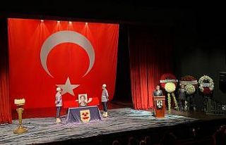 Handan Ertuğrul için Muhsin Ertuğrul Sahnesi’nde...