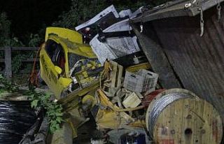 Hatay’da freni boşalan vinç dehşet saçtı
