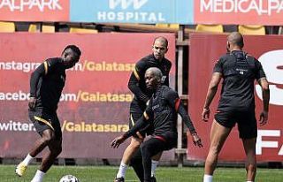 Henry Onyekuru takımla çalıştı