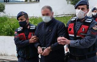 Her yerde aranan cinayet şüphelisinin arkadaşı...