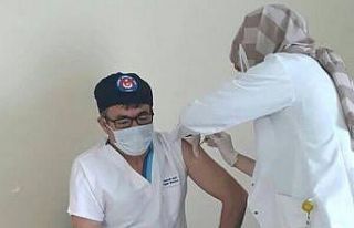 Hisarcık’ta iftar sonrası aşılama devam ediyor