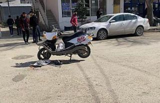 Horasan’da kamyonet motosikletli kuryeye çarptı:...