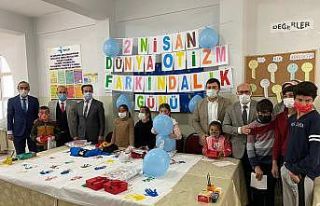 Horasan’da Otizm farkındalık etkinliği