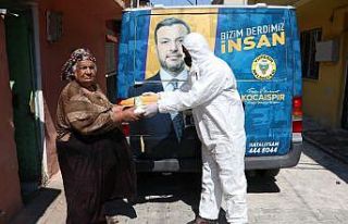 İftar öncesi ihtiyaç sahiplerine sıcak yemek ve...