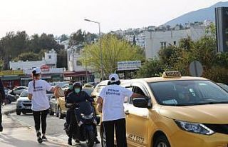 İftara yetişemeyenlere kumanya dağıtıldı