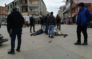 İki motosiklet kafa kafaya çarpıştı: 2 yaralı