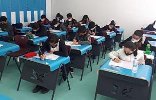 İkra Koleji bursluluk sınavı yaptı