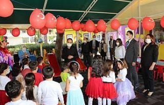 İl Sağlık Müdürü Açıkgöz’den miniklere...