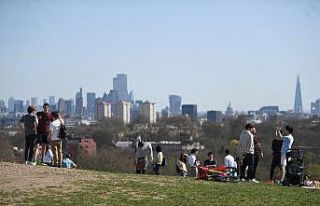 İngiltere’de son 24 saatte 4 bin 479 vaka