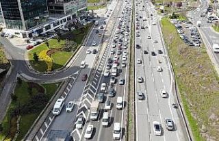 İstanbul’da kısıtlama öncesi trafik yoğunluğu...