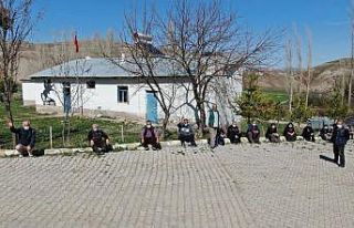 İstanbul’dan kaçıp sığındıkları köylerine...