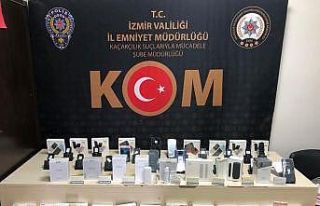 İzmir’de 2,5 milyon değerinde kaçak ürün ele...