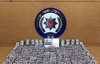 İzmir’de 35 bin adet sentetik ecza maddesi ele...