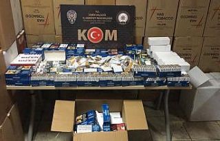 İzmir’de binlerce gümrük kaçağı ürün ve...