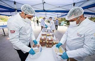 İzmir’de evlere iftar sofrası servisi