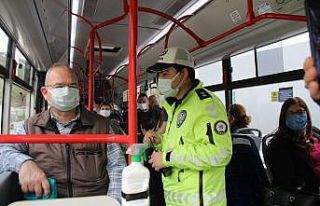 İzmir’de toplu ulaşım araçlarına ’dinamik...