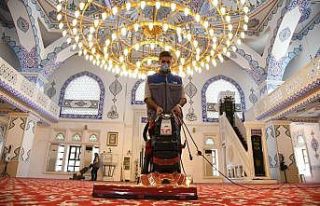Kadıköy’de camilerde Ramazan ayı temizliği
